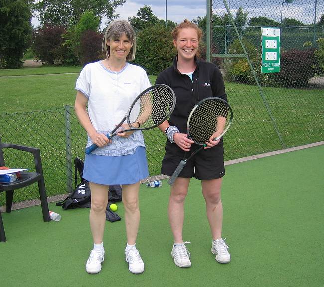 Women's Open Singles Finalists.JPG - Ladies Open Singles Finalists - Melanie Jennings and Rosie Fuller